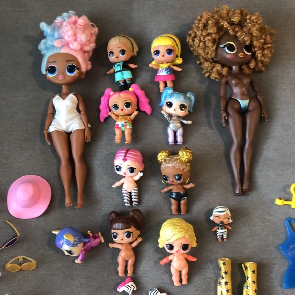 LOL OMG Surprise (Lot Of 32) Dolls & Accessories - Picture 11 of 12